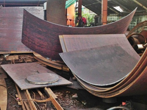 โรงงานผลิตท่อเหล็กขนาดใหญ่